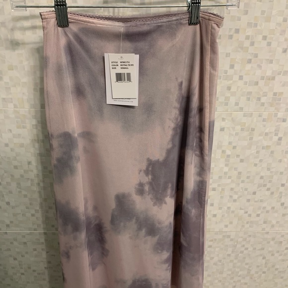NWT Tie-dyed midi skirt - Picture 8 of 9